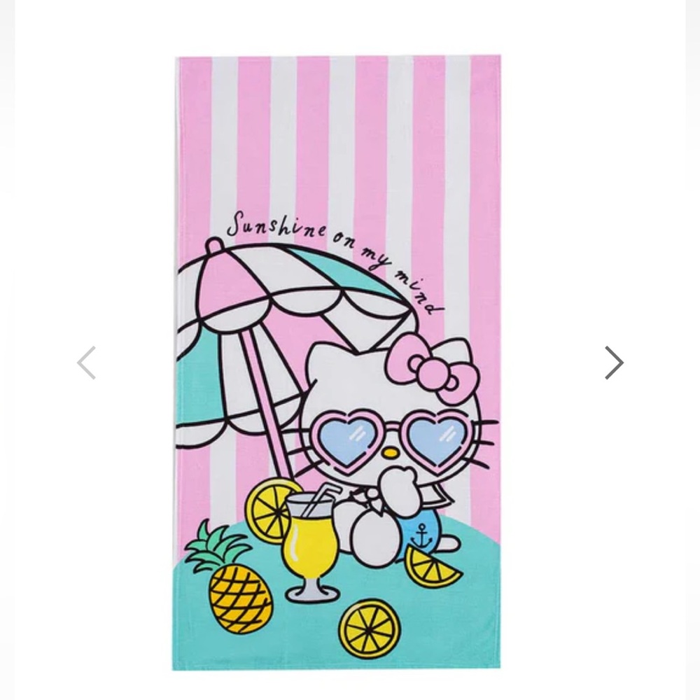 Hello Kitty Pink Beach Towel - Picture 5 of 5